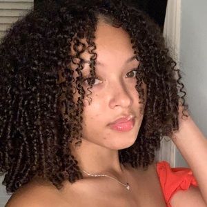 Meet your Posher, Jada